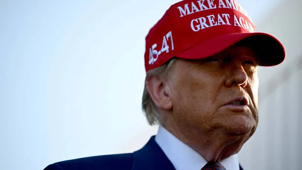 O presidente eleito dos EUA, Donald Trump, escolheu Bhattacharya, defensor de uma abordagem alternativa à pandemia, para o NIH.