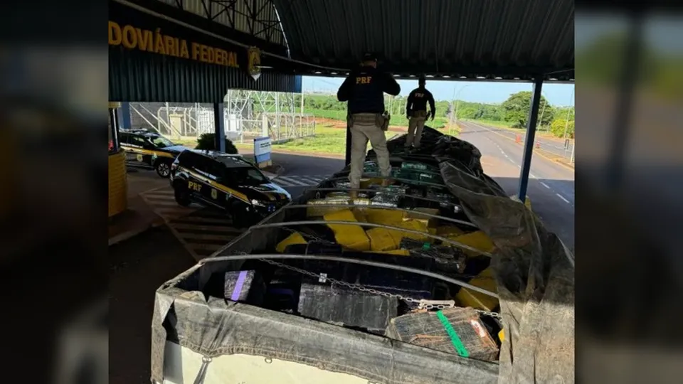 Duas pessoas foram detidas ao tentarem transportar a droga pela BR-163