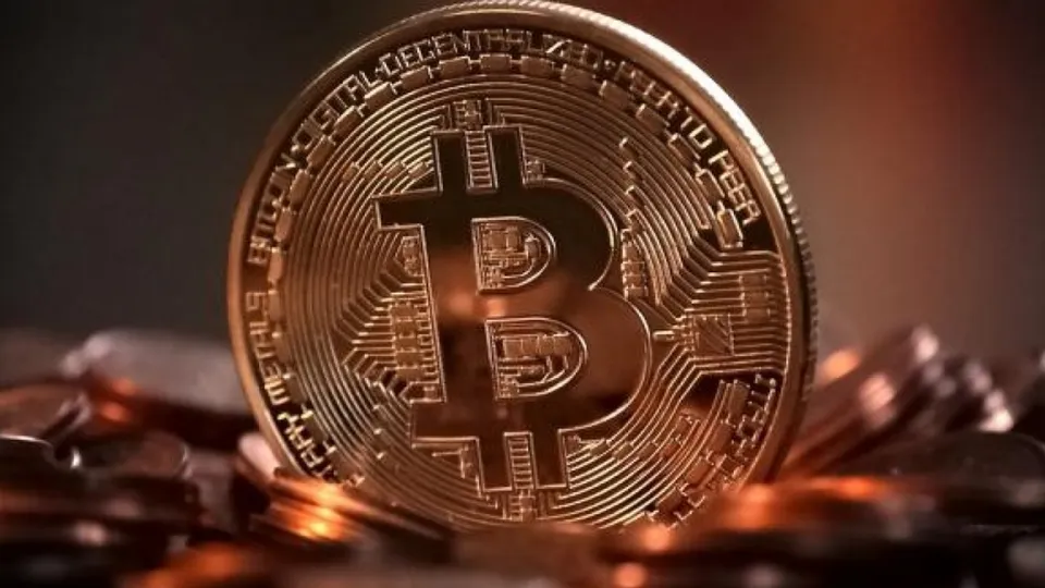A criptomoeda subiu 5,16% após correção, impulsionada por novo fluxo de compras da empresa.