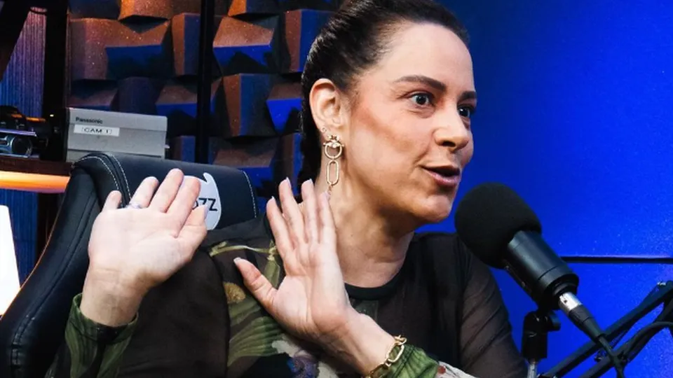 Silvia Abravanel fala sobre broncas de Silvio Santos no SBT e intimidações familiares