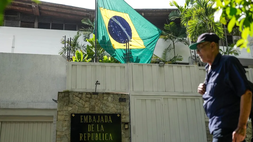 Líderes opositores pedem atenção e pressão internacional em resposta ao cerco policial em Caracas