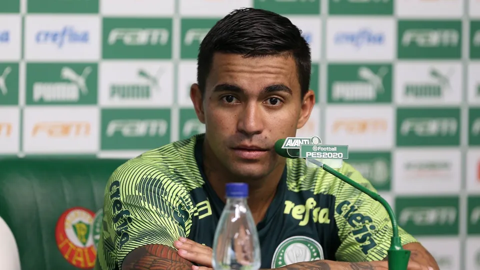Atacante fez declaração em postagem do ex-mandatário, celebrando tricampeonato da Libertadores.