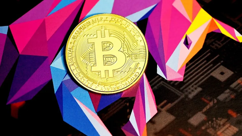 A maior criptomoeda do mundo voltou a subir após dados econômicos positivos dos EUA