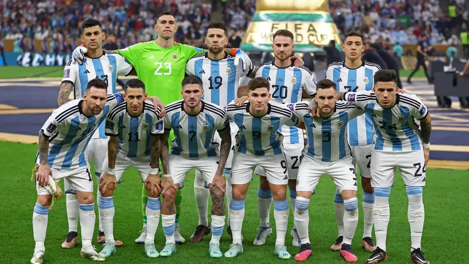 Campeã do mundo e da Copa América, Argentina permanece no topo do ranking da Fifa atualizado.