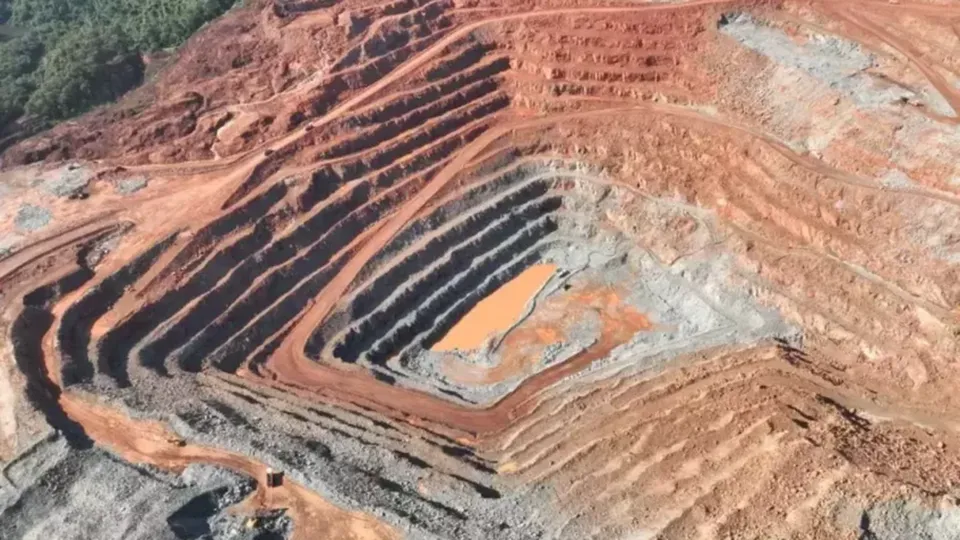 A compra da mineradora Taboca, que extrai nióbio e estanho, levanta questões sobre a presença de urânio na reserva.