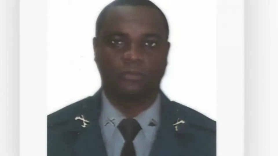 Jefferson Vieira dos Santos foi atacado por criminosos enquanto estava à paisana; caso é investigado.