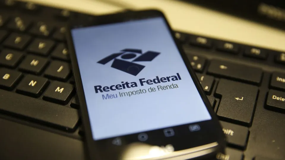Com 168 lotes disponíveis, evento eletrônico permite lances até 2 de dezembro; veja como participar e itens disponíveis.