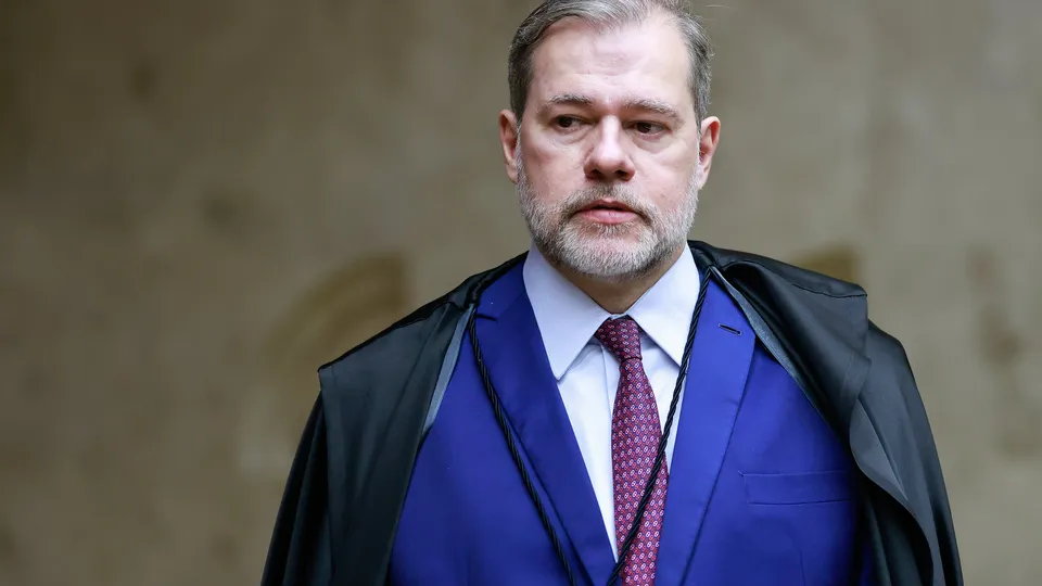O ministro Dias Toffoli, do STF, rejeita pedido do ex-governador do Rio de Janeiro, Sérgio Cabral, para anular atos processuais.