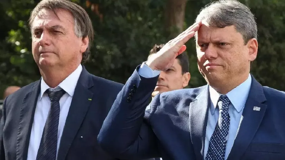 Tarcísio defende Jair Bolsonaro após indiciamento e clama por verdade nas investigações