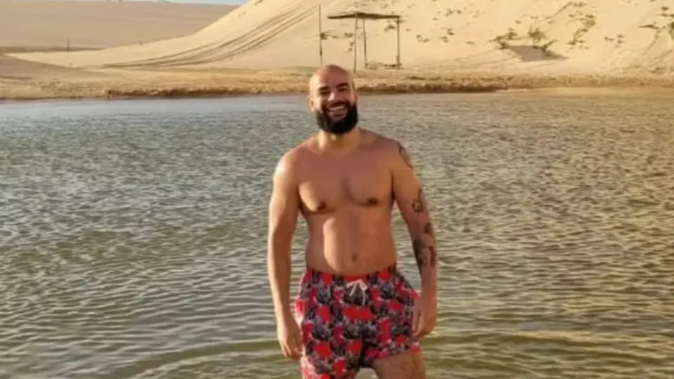 Marlos Andrews, de 35 anos, se afogou na Praia do Futuro enquanto celebrava sua recente união em Fortaleza.