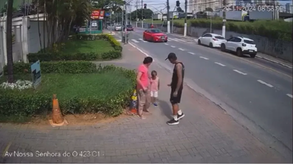 Suspeito de 29 anos foi detido após agressão a mulher e tentativa de rapto na zona norte da capital.