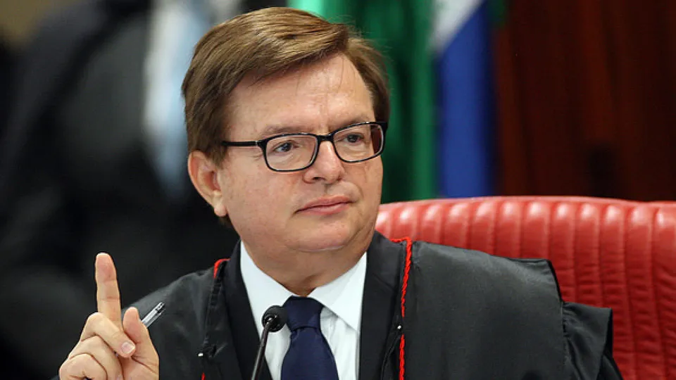Durante a I Jornada Jurídica de Prevenção e Gerenciamento de Crises Ambientais, ministro Herman Benjamin criticou a ineficácia da legislação ambiental no Brasil.