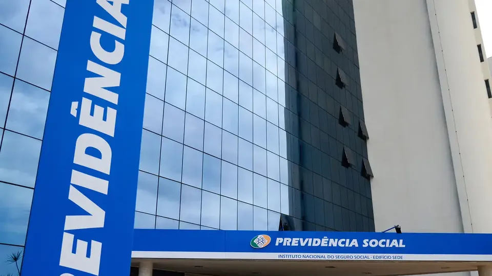 Governo ajusta previsão de economia com pente-fino no INSS para R$ 5,5 bilhões em 2024