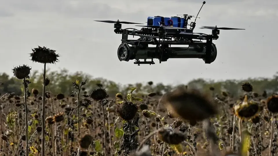 O exército ucraniano informou que 76 drones foram abatidos, enquanto 95 se perderam ou foram neutralizados por sistemas de defesa.