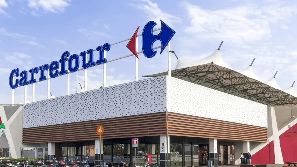 Carrefour se prepara para retratação ao Brasil após boicote à carne do Mercosul