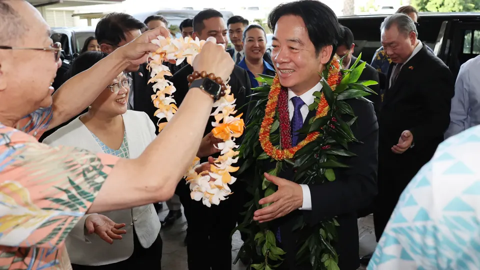 A China expressou forte descontentamento com a visita do presidente taiwanês Lai Ching-te ao Havaí, denunciando a ação dos EUA.
