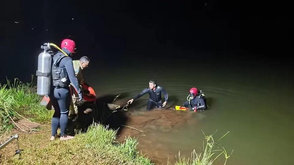 Menina de 12 anos percorre 3 km para pedir ajuda após acidente trágico no Paraná