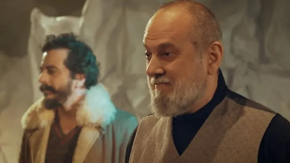 O ator Paulo Giardini, irmão mais novo de Eliane Giardini, faleceu nesta segunda-feira (2) após sofrer um AVC.