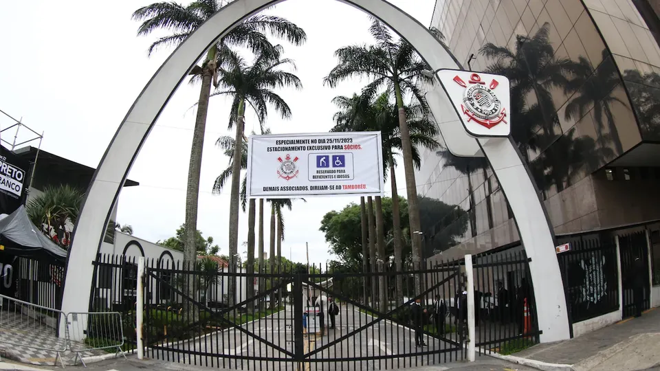 Clube busca reorganização financeira para quitar dívidas de R$ 2,3 bilhões com credores