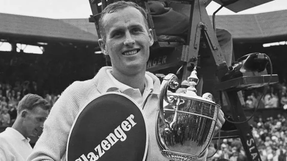 Neale Fraser, ex-número 1 do tênis e campeão de 19 Grand Slams, faleceu aos 91 anos, conforme anunciou a federação australiana.