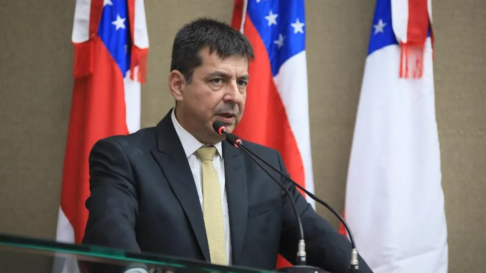 O delegado Leandro Almada da Costa foi nomeado diretor de Inteligência da Polícia Federal, em substituição a Rodrigo Morais Fernandes.