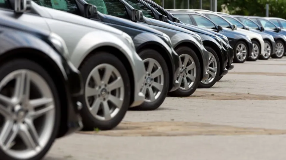 Com 253,5 mil unidades vendidas, novembro registra o melhor desempenho em 10 anos no setor automobilístico.