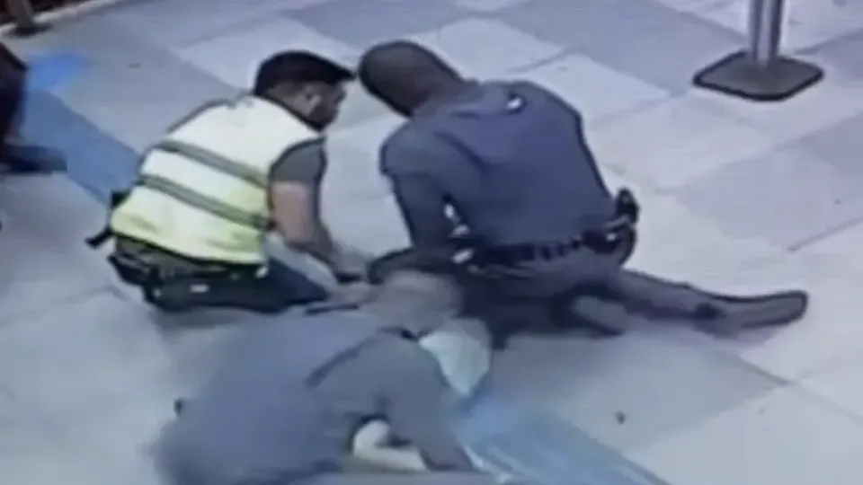 O caso ocorreu no dia 11 de novembro, na estação Carapicuíba, da Linha 8-Diamante, e gera repercussão
