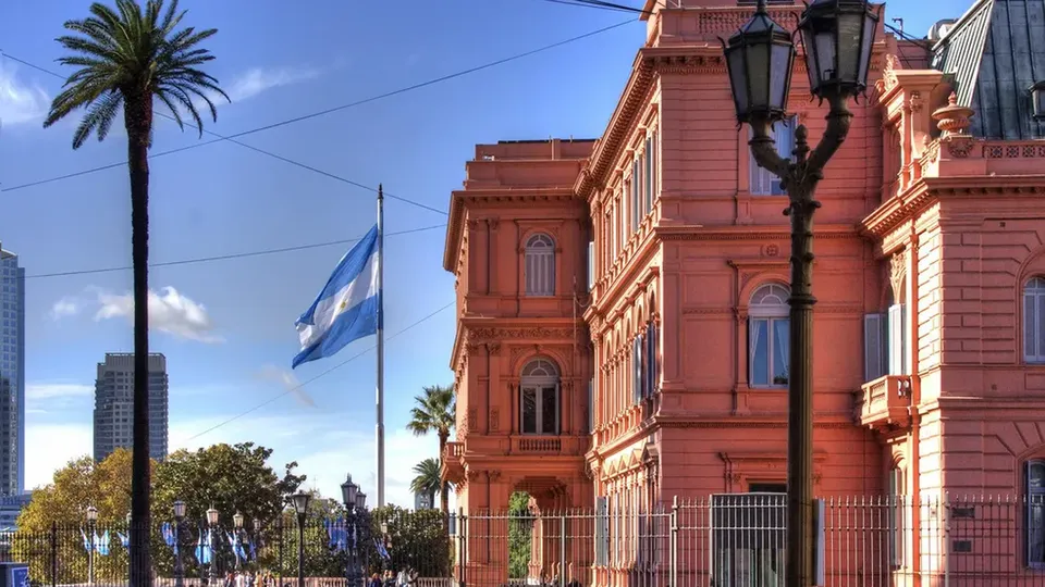 Argentina implementa reforma migratória que impacta brasileiros residentes no país