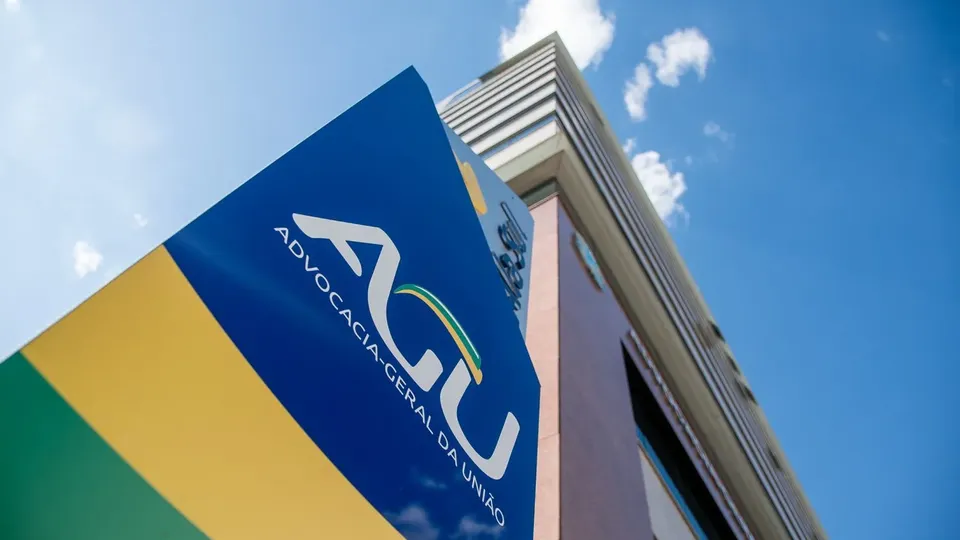 A Advocacia-Geral da União pede reconsideração de trechos da decisão que autoriza pagamentos de emendas parlamentares
