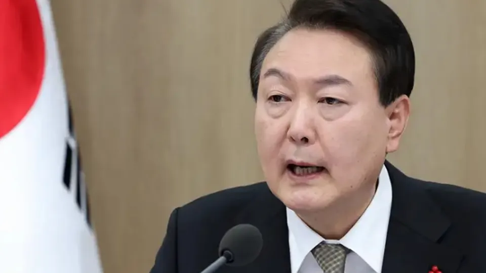 Oposição sul-coreana apresenta pedido de impeachment contra presidente Yoon Suk Yeol