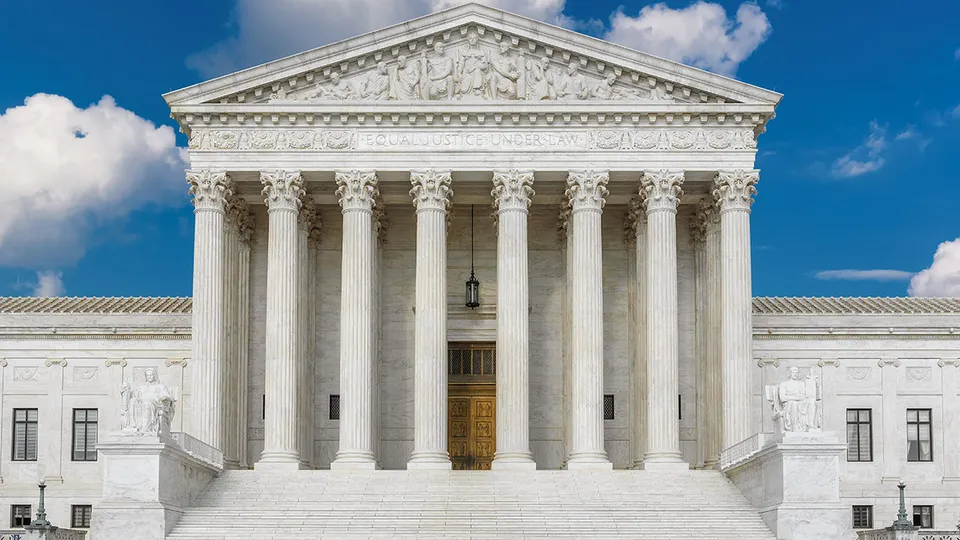 O julgamento do caso United States v. Skrmetti pode estabelecer um precedente sobre a proteção infantil e as intervenções médicas em jovens.