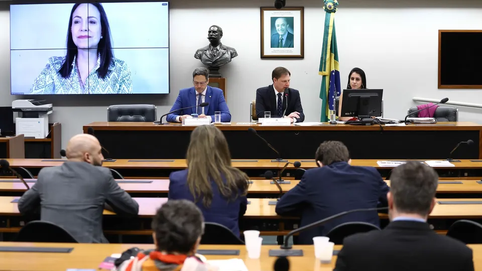María Corina Machado e Edmundo Gonzáles participaram de audiência na Câmara dos Deputados do Brasil