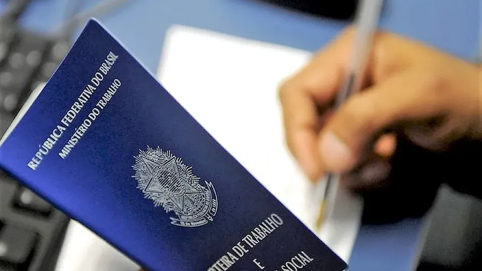 Em 2023, 10,3 milhões de jovens entre 15 e 29 anos não estudam nem trabalham, segundo o IBGE.