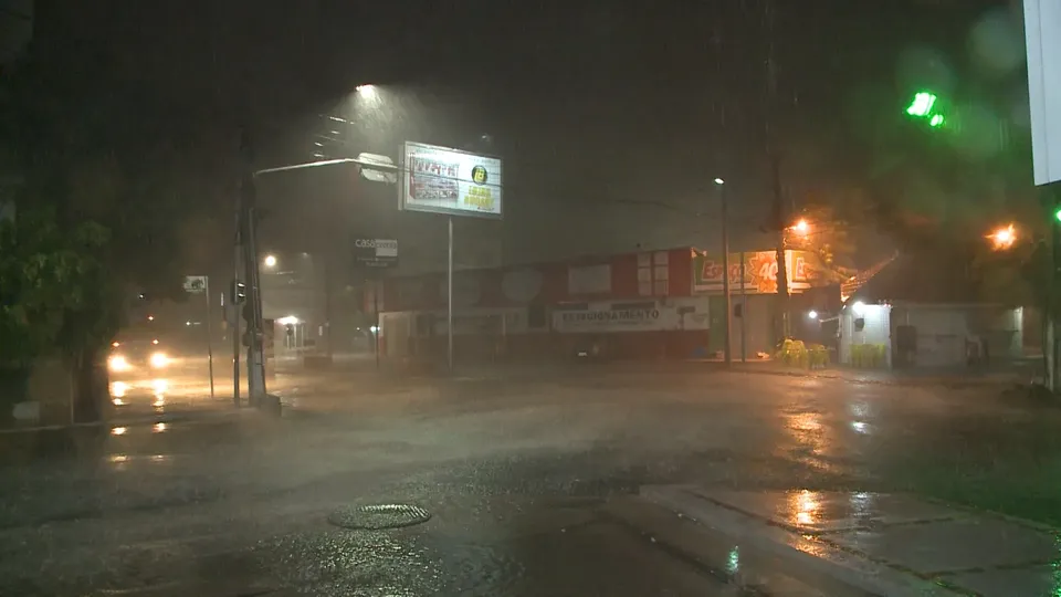 Instituto Nacional de Meteorologia alerta para chuvas de até 100 mm em várias áreas até quinta-feira