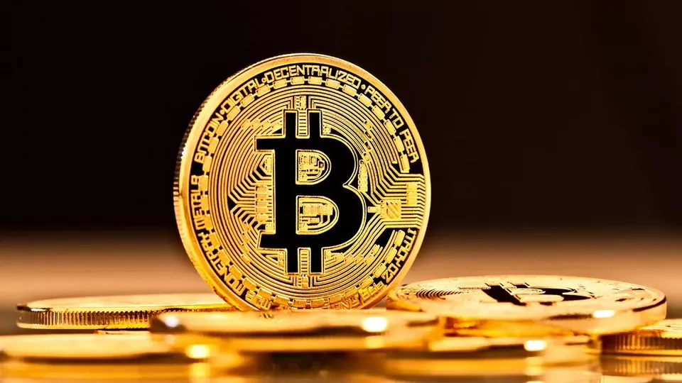 A moeda digital alcançou um marco histórico, valorizando quase 50% desde a vitória do republicano em 6 de novembro.