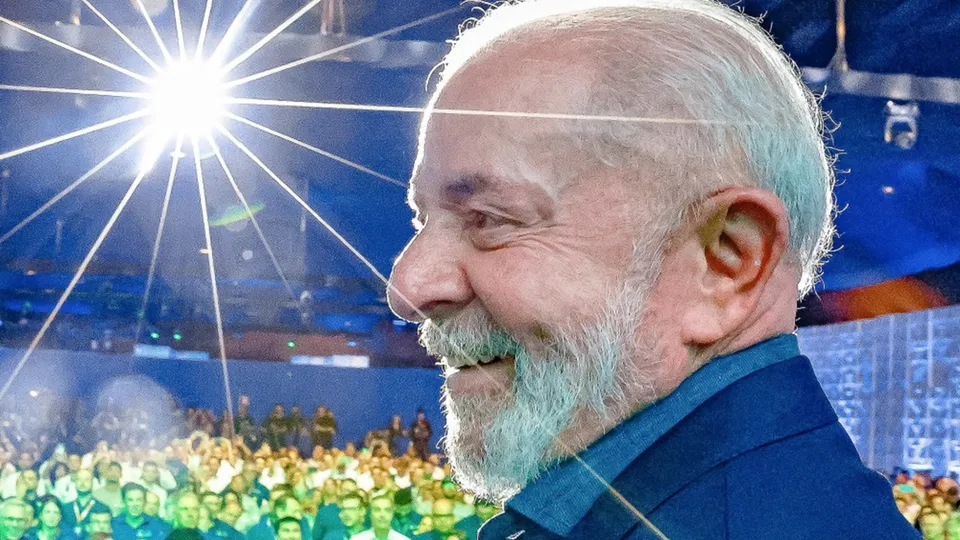 O presidente Luiz Inácio Lula da Silva comentou a pesquisa que mostrou 90% de reprovação entre agentes financeiros, mas se disse otimista.