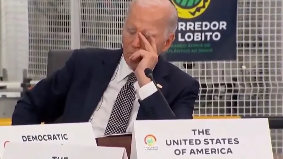 Joe Biden é flagrado cochilando durante reunião com líderes africanos em Angola