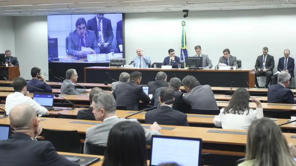 Relatório preliminar da Lei Orçamentária Anual de 2025 é aprovado com aumento na estimativa de receitas de R$ 22,5 bilhões.