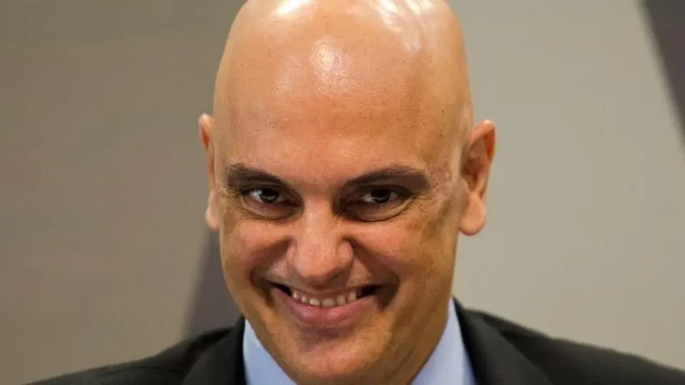 O Supremo Tribunal Federal decidiu manter o ministro Alexandre de Moraes como relator do caso sobre a tentativa de golpe de Estado.