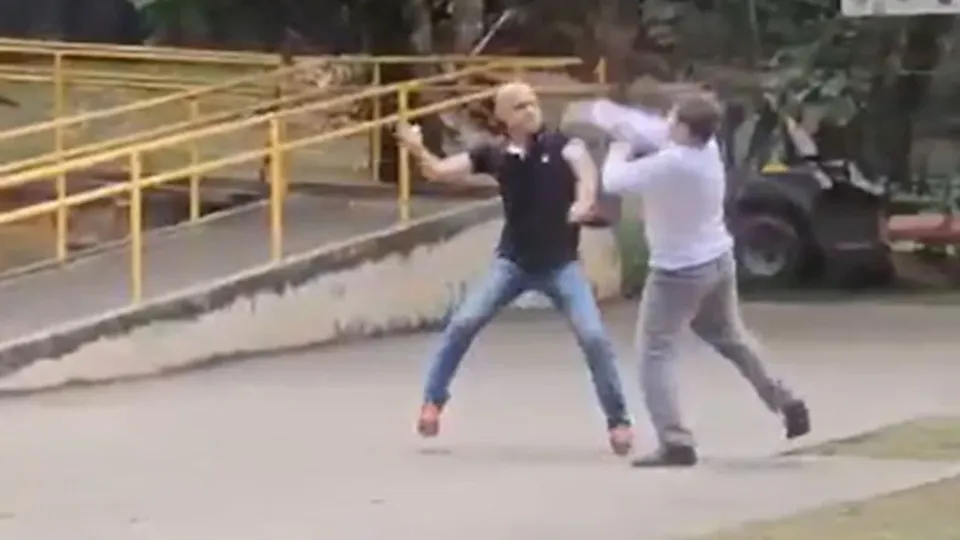Imagens de uma briga no campus da USP viralizaram; universidade nega que os envolvidos sejam funcionários.