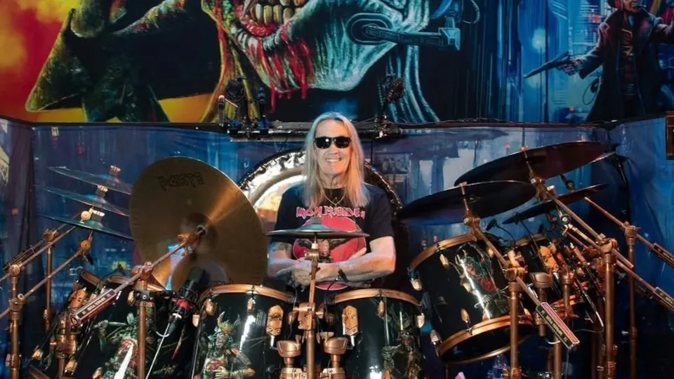 Nicko McBrain, baterista do Iron Maiden, se despede após 42 anos de turnês