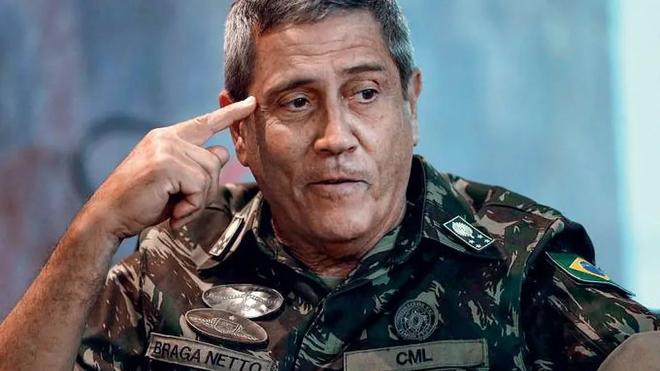 General Walter Braga Netto, ex-ministro de Bolsonaro, nega conhecimento de plano golpista e assassinatos.