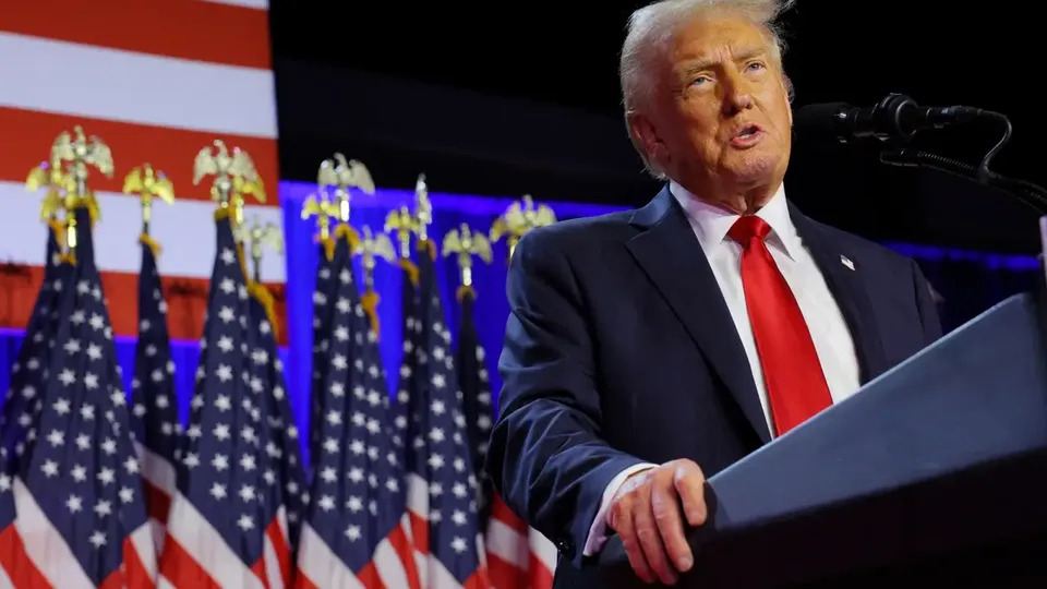 Presidente eleito dos EUA, Donald Trump, descarta mudanças na presidência do Fed ao assumir o cargo.