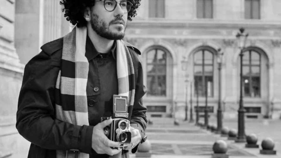 Flávio de Castro Sousa, fotógrafo brasileiro de 36 anos, está desaparecido há 13 dias na França.