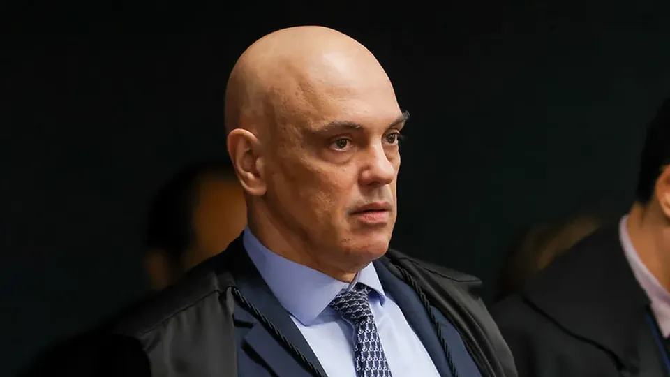 Ministro Alexandre de Moraes vota pela condenação do ex-deputado por crimes graves contra a democracia e incitação à violência