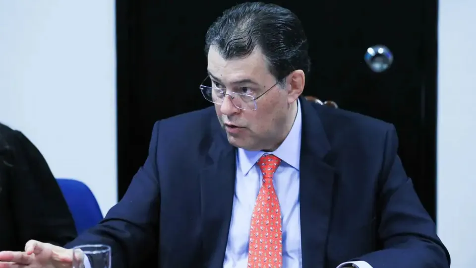 Senador Eduardo Braga defende a medida como uma questão de justiça social para a população de baixa renda