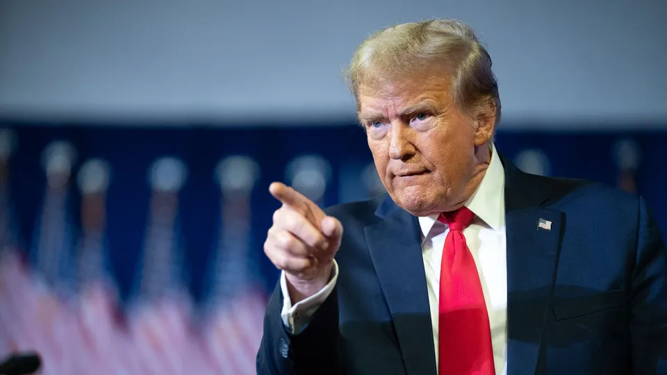 O presidente eleito dos EUA, Donald Trump, anunciou a concessão rápida de licenças a quem investir acima de 1 bilhão de dólares.