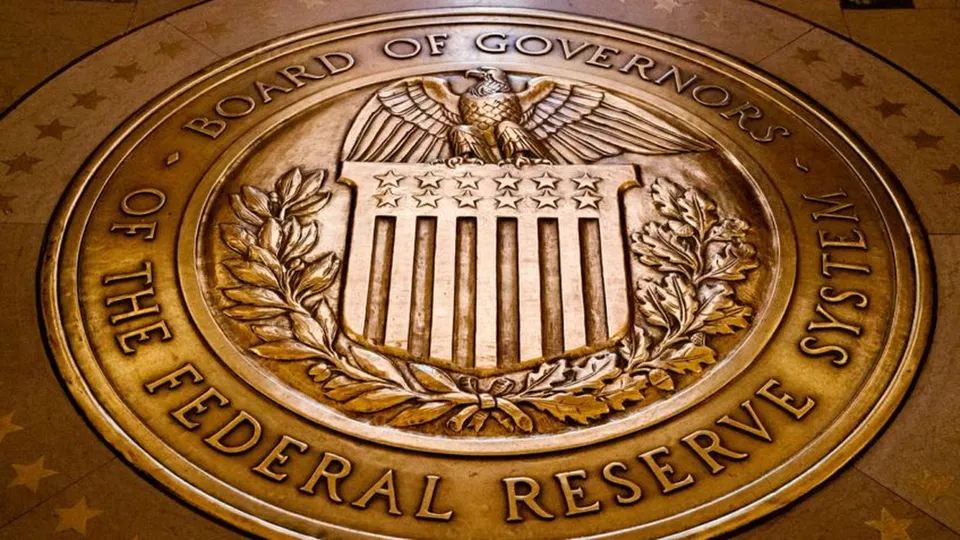 Expectativa de redução na taxa básica de juros nos EUA cresce após CPI apresentar resultados esperados, com chances próximas de 100%.