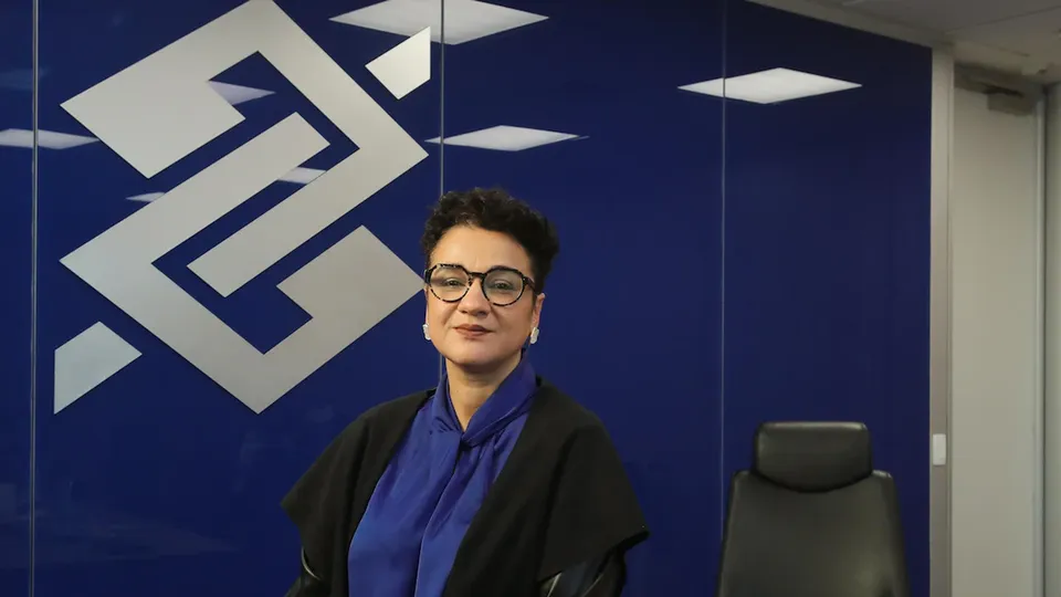 A executiva é a única brasileira na lista e destaca seu papel em políticas ambientais