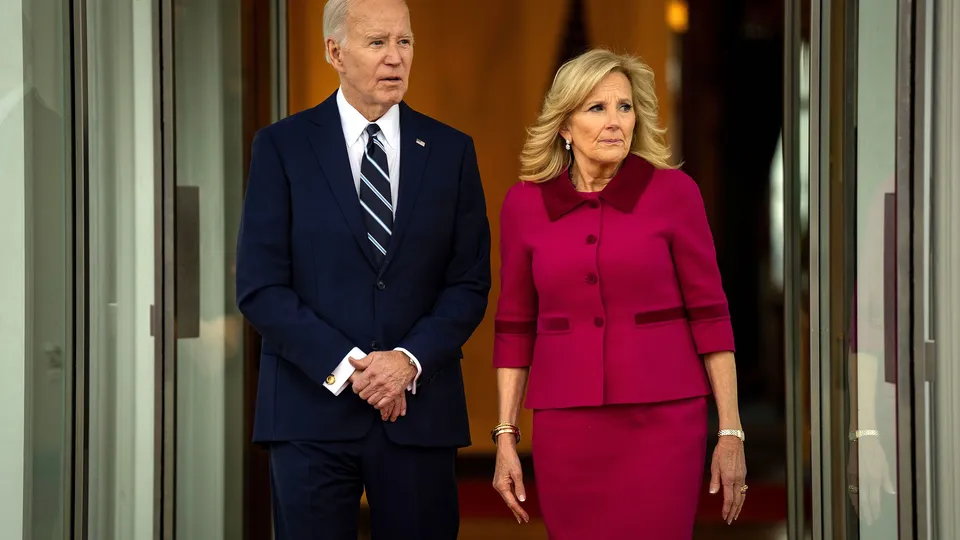 A primeira-dama Jill Biden revelou a boa nova em evento na Casa Branca, após postagem de Naomi nas redes sociais.